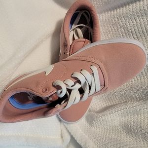 Nike 6 1/2 pink